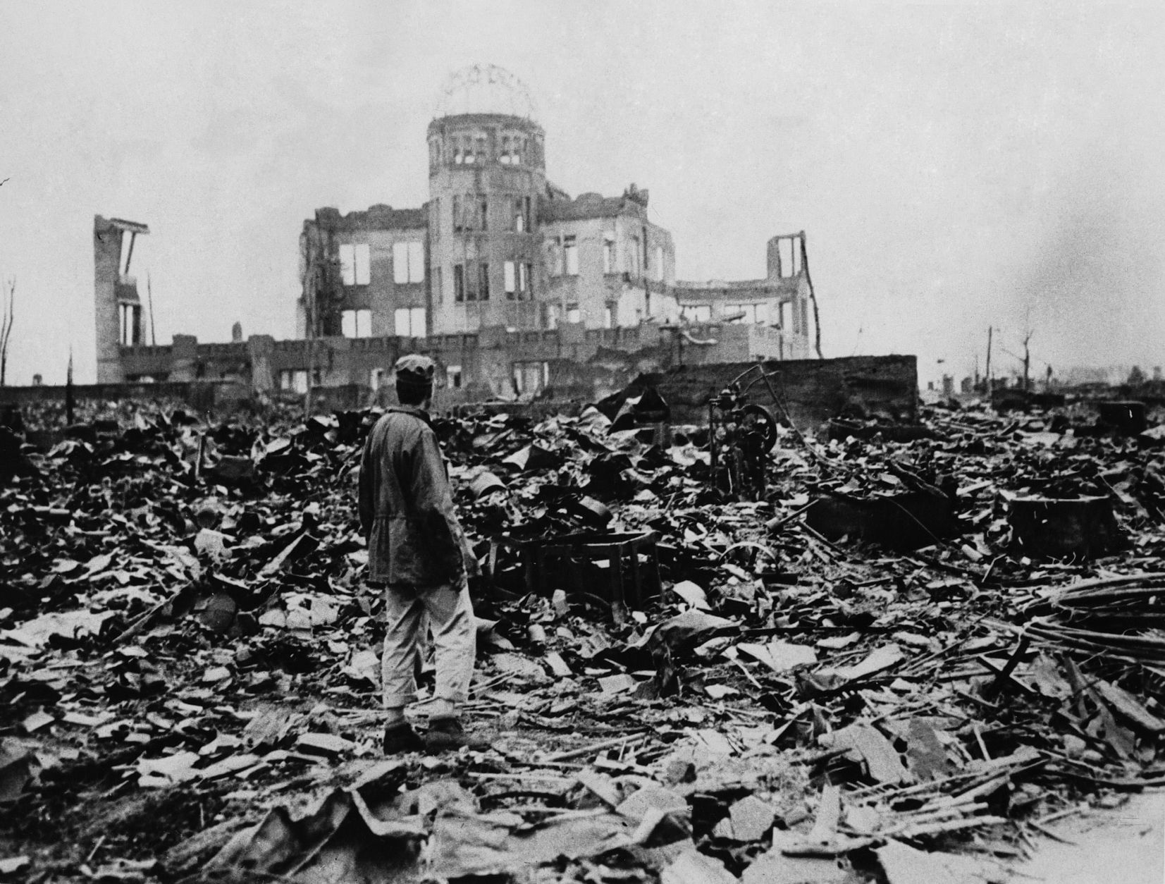 1945: HIROSHIMA